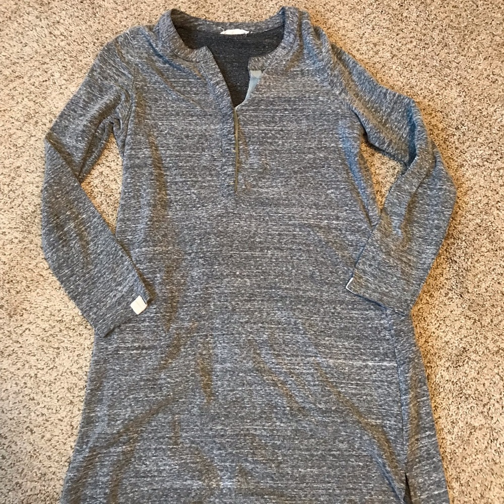 **Sale** Closet Closed Dec 21-31 Grey Tunic